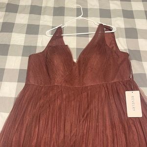 Reverly bridesmaid dress.